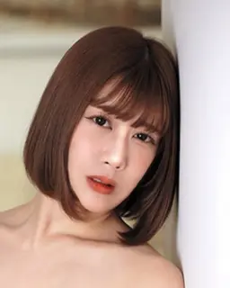 Natsukawa Ayumi